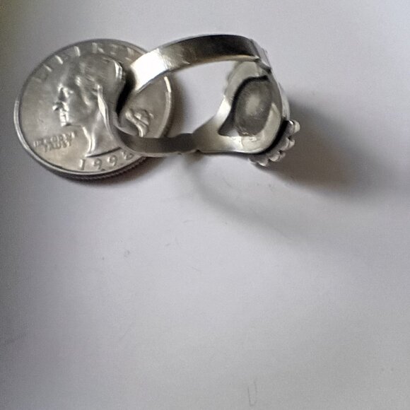 Beautiful Vintage Authentic Navajo Sleeping  Beauty Turquoise and Silver Ring - Picture 3 of 4